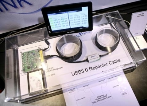 Repetidor USB 3.0 exibido na CES 2010: equipamentos começam a chegar
