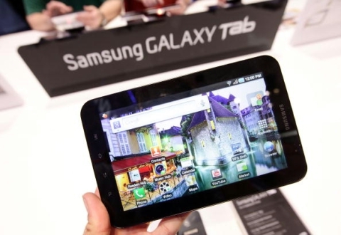 Galaxy Tab só pode ser recarregado em tomadas convencionais